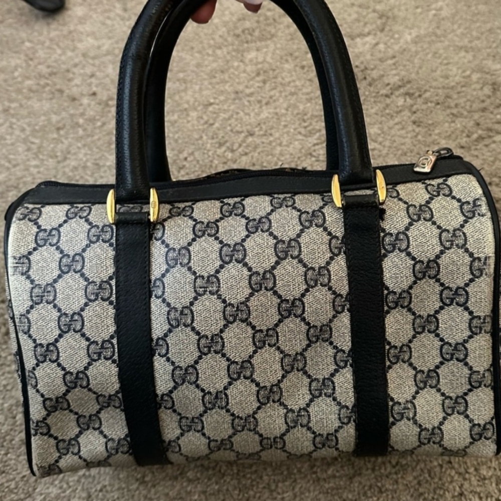 Authentic Vintage Gucci GG Monogram Supreme Sherry Web - Picture 4 of 12